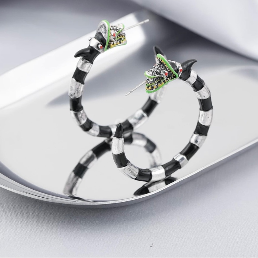 BeetleJuice Beetle Juice sand worm SandWorm hoop earrings brand new Halloween